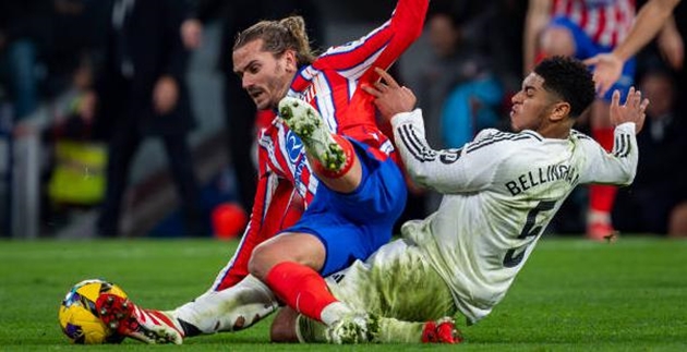 Real Madrid và Atletico Madrid gặp bất lợi về lịch thi đấu tại La Liga.